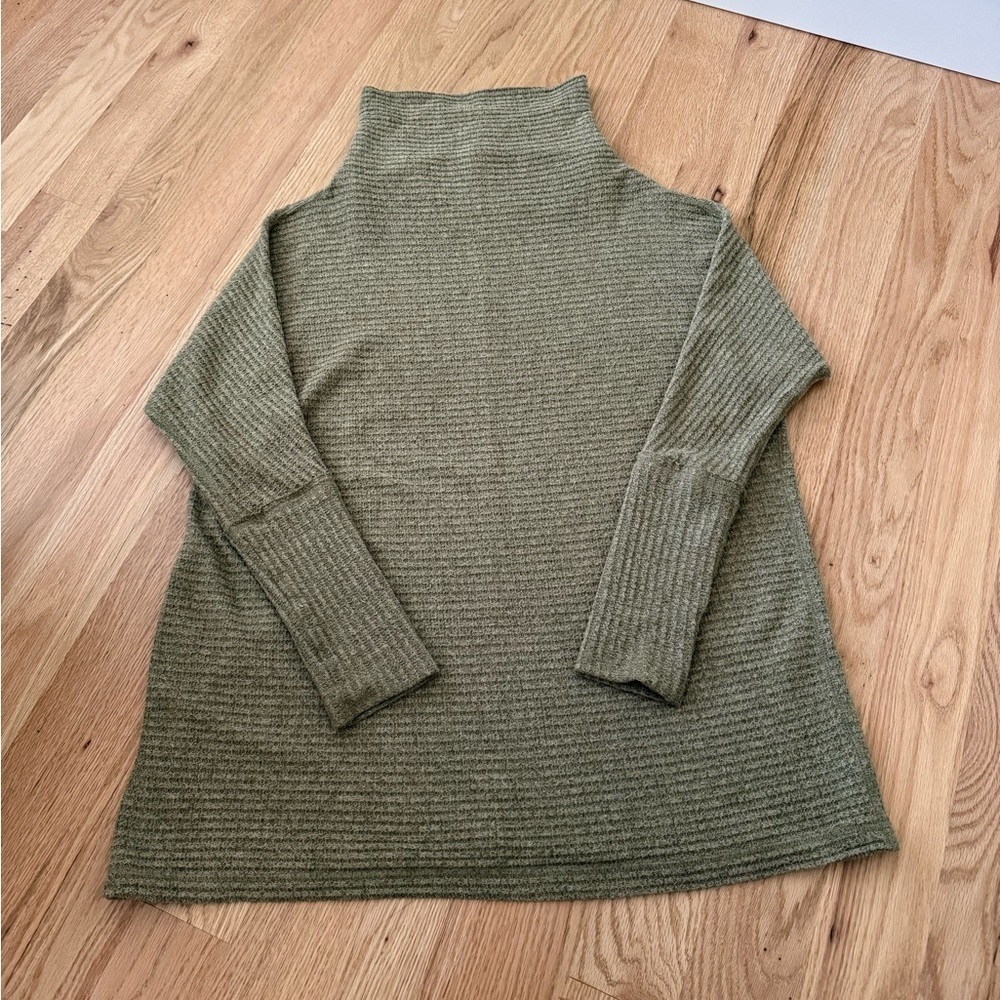Free People We the Free Kitty Waffle Thermal Knit Tunic Sweater Top Green XS